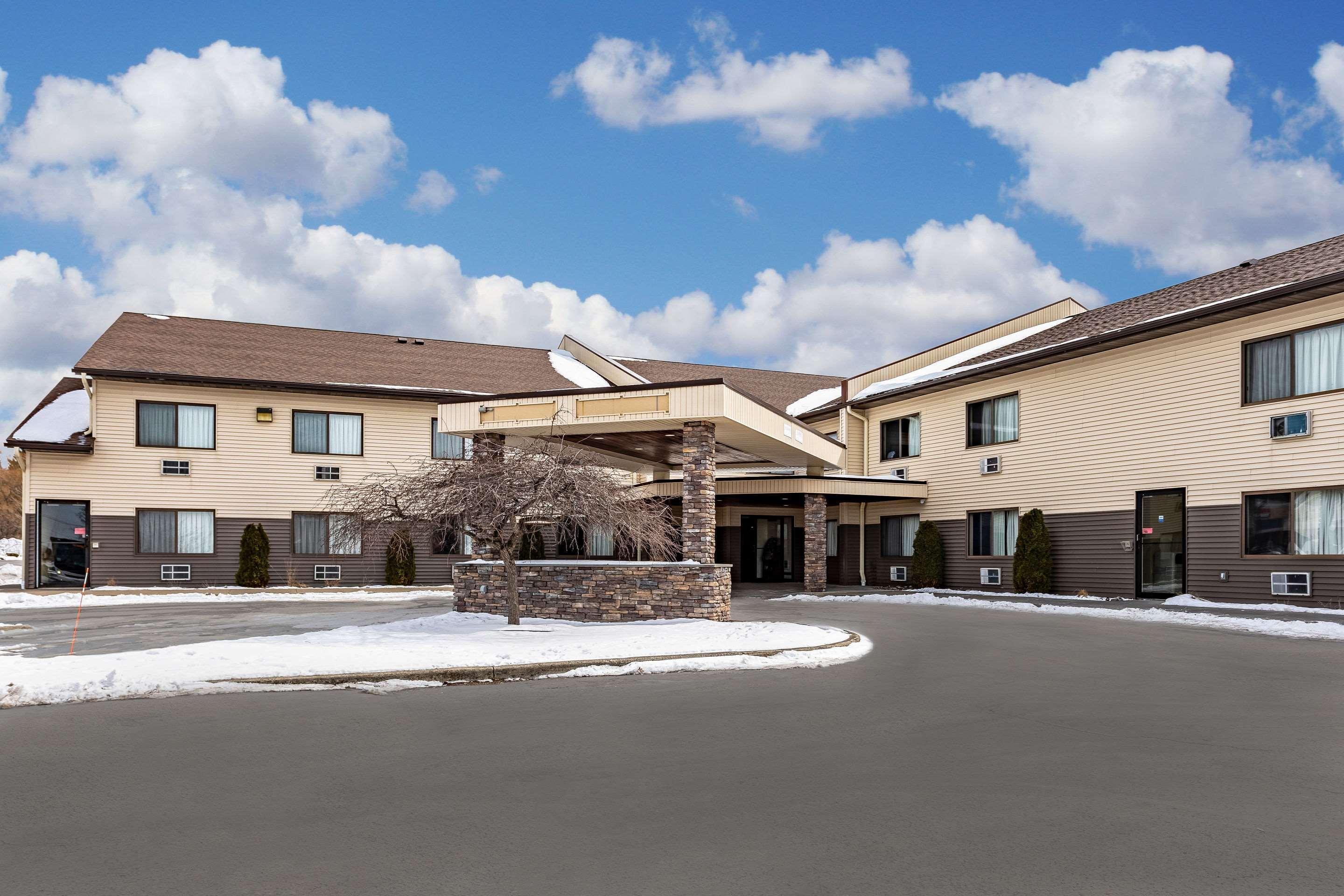 Econo Lodge Ithaca Exterior photo